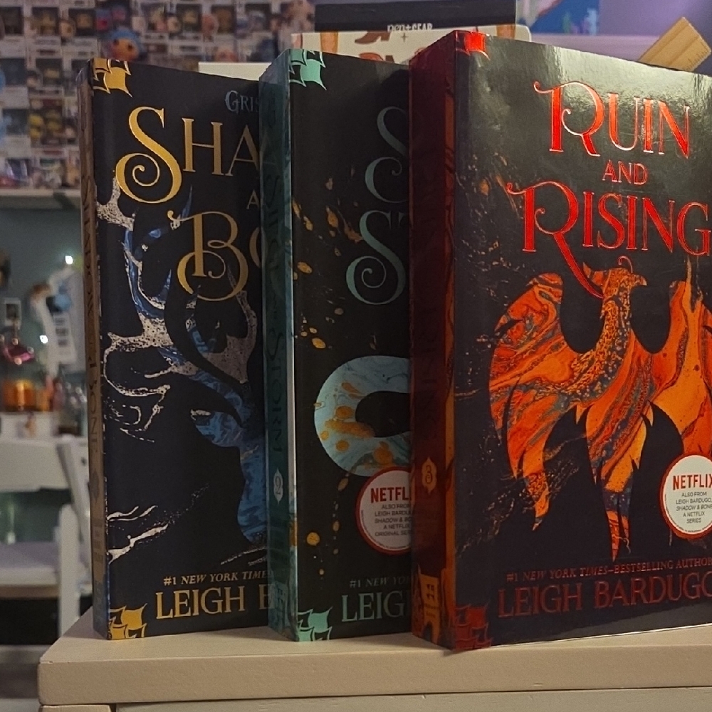 Shadow and Bone Trilogy Book Set
